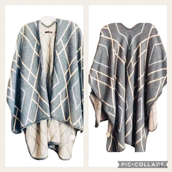 Gorgeous Warm Gray/Tan Plaid Flannel Wrap Cape Host Pick - Picture 1 of 10